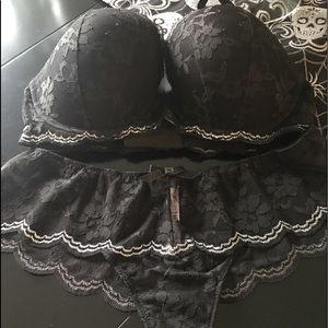 Victoria’s Secret bra and panty set